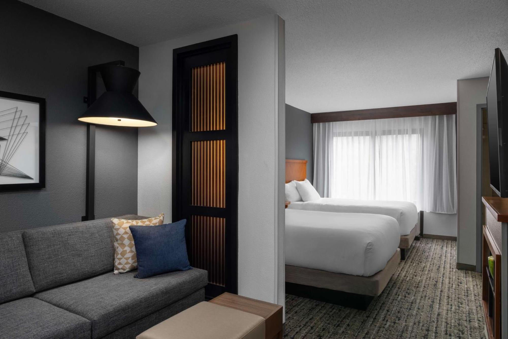 Hyatt Place Detroit/Utica Exterior photo