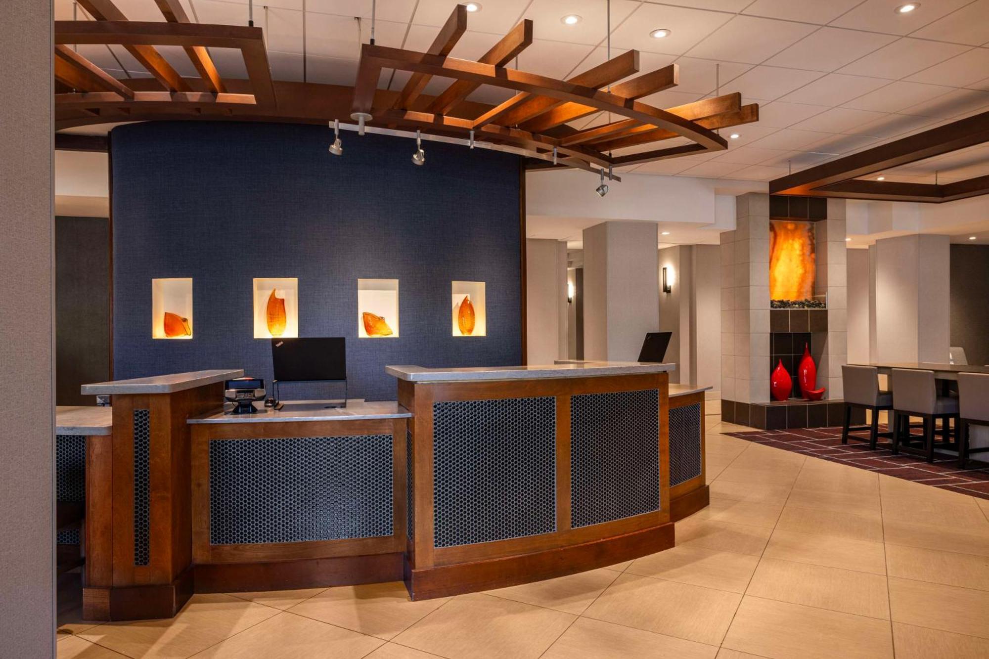 Hyatt Place Detroit/Utica Exterior photo
